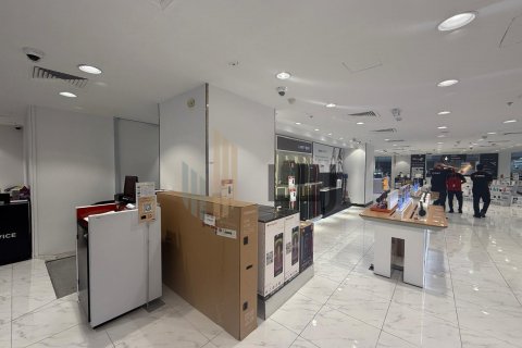 Üürile anda pood asukohaga Hamdan Street, Abu Dhabi, AÜE: 1010 m² Nr 624118 - pilt 20