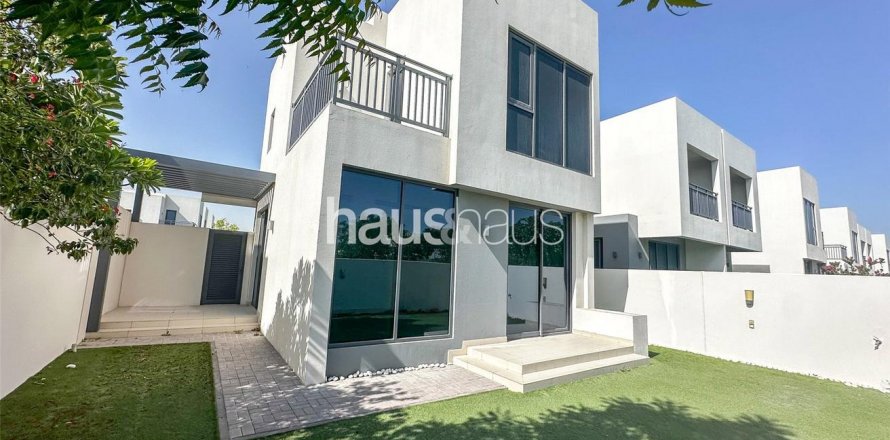 ویلا در Dubai Hills Estate، Dubai ، امارات متحده عربی 4 خوابه ، 282 متر مربع. شماره 626804