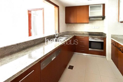 Appartamento in affitto a Downtown Dubai (Downtown Burj Dubai), Dubai, EAU 2 camere da letto, 96 mq. № 626806 - foto 4