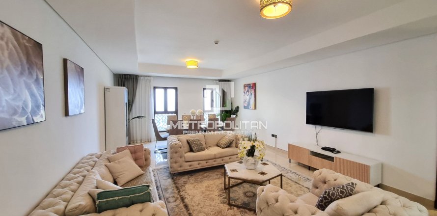 Apartament në Palm Jumeirah, Dubai, Emiratet e Bashkuara Arabe 2 dhoma gjumi, 200 m2. № 593419