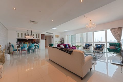 Apartment in Al Reem Island, Abu Dhabi, UAE 3 bedrooms, 277 sq.m. № 593950 - photo 3