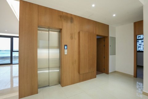 Komerční nemovitost na Yas Island, Abu Dhabi, SAE 6 ložnice, 657 m² Č.: 593947 - fotografie 8