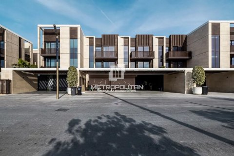 Vila v Jumeirah, Dubai, SAE 5 spální, 540 m2 č. 592027 - Fotografia 12