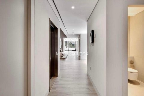 Vila v Jumeirah, Dubai, SAE 5 spální, 540 m2 č. 592027 - Fotografia 8