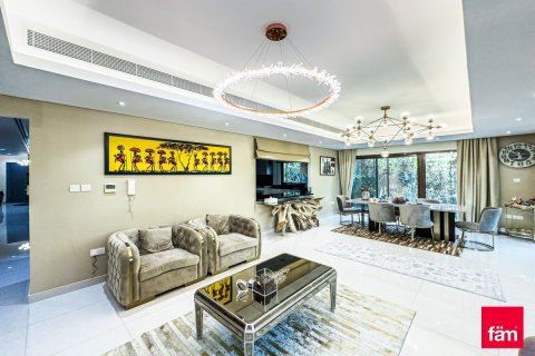 Kaupunkipientalo Meydan, Dubai, Arabiemiraatit 4 makuuhuonetta, 305.1 m2 № 596052 - kuva 14