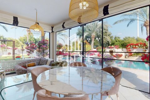 Villa sa Meadows, Dubai, UAE 4 silid-tulugan № 623459 - larawan 2