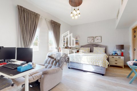 Villa sa Meadows, Dubai, UAE 4 silid-tulugan № 623459 - larawan 9