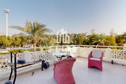 Villa sa Meadows, Dubai, UAE 4 silid-tulugan № 623459 - larawan 19