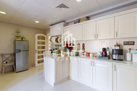 Villa sa Meadows, Dubai, UAE 4 silid-tulugan № 623459 - larawan 6