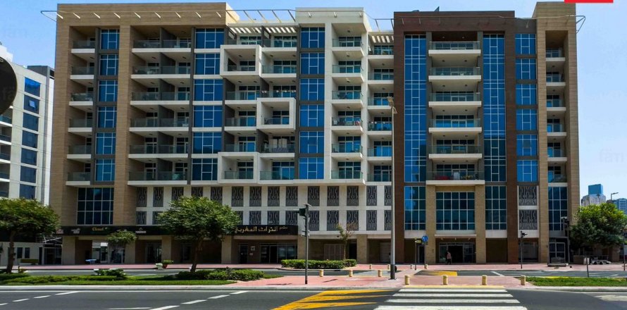 Byt v Al Satwa, Dubai, SAE 2 ložnice, 119.9 m² Č.: 596243