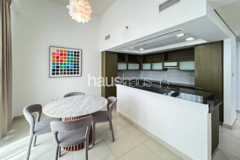 Apartament në Downtown Dubai (Downtown Burj Dubai), Dubai, Emiratet e Bashkuara Arabe 1 dhomë gjumi, 77 m2. № 626793 - Foto 2