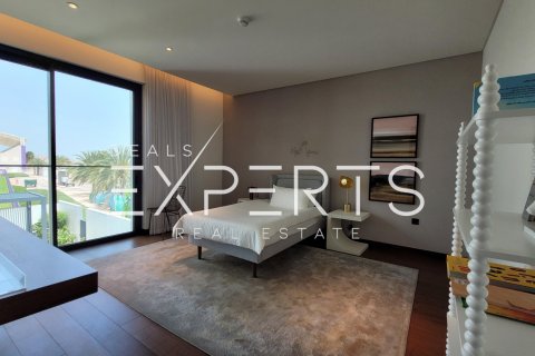 Vilë në Saadiyat Island, Abu Dhabi, Emiratet e Bashkuara Arabe 6 dhoma gjumi, 591.4 m2. № 569041 - Foto 24