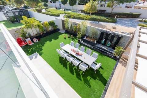 Komerční nemovitost na Yas Island, Abu Dhabi, SAE 4 ložnice, 347 m² Č.: 594177 - fotografie 17