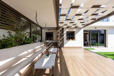 Komerční nemovitost na Yas Island, Abu Dhabi, SAE 4 ložnice, 347 m² Č.: 594177 - fotografie 27