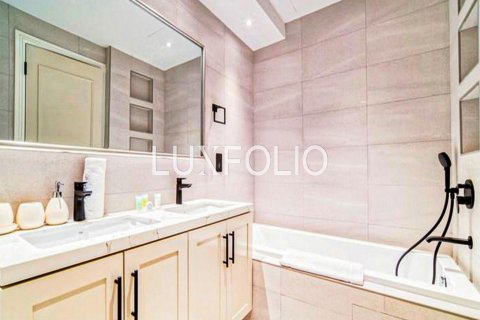 Appartamento in vendita a Downtown Dubai (Downtown Burj Dubai), Dubai, EAU 1 camera da letto, 89 mq. № 627785 - foto 9