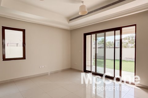 Vilë në Arabian Ranches 2, Dubai, Emiratet e Bashkuara Arabe 6 dhoma gjumi, 735.98 m2. № 586818 - Foto 7