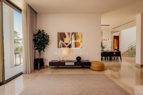 Vilë në Abu Dhabi, Emiratet e Bashkuara Arabe 5 dhoma gjumi, 1199.9 m2. № 551931 - Foto 59