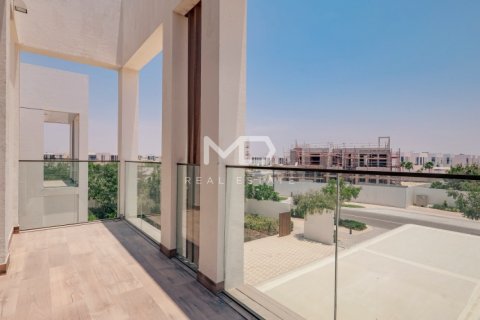 Vilë në Abu Dhabi, Emiratet e Bashkuara Arabe 5 dhoma gjumi, 1199.9 m2. № 551931 - Foto 76