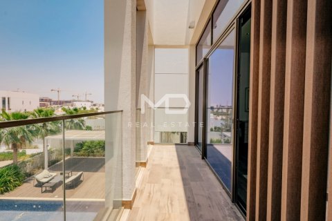 Vilë në Abu Dhabi, Emiratet e Bashkuara Arabe 5 dhoma gjumi, 1199.9 m2. № 551931 - Foto 8