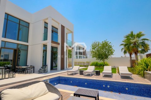 Vilë në Abu Dhabi, Emiratet e Bashkuara Arabe 5 dhoma gjumi, 1199.9 m2. № 551931 - Foto 10