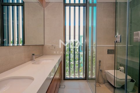 Vilë në Abu Dhabi, Emiratet e Bashkuara Arabe 5 dhoma gjumi, 1199.9 m2. № 551931 - Foto 12