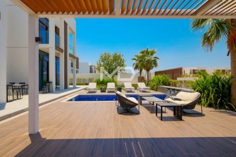 Vilë në Abu Dhabi, Emiratet e Bashkuara Arabe 5 dhoma gjumi, 1199.9 m2. № 551931 - Foto 31