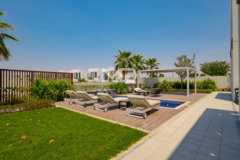 Vilë në Abu Dhabi, Emiratet e Bashkuara Arabe 5 dhoma gjumi, 1199.9 m2. № 551931 - Foto 32