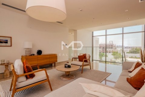 Vilë në Abu Dhabi, Emiratet e Bashkuara Arabe 5 dhoma gjumi, 1199.9 m2. № 551931 - Foto 72