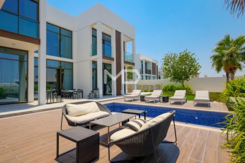 Vilë në Abu Dhabi, Emiratet e Bashkuara Arabe 5 dhoma gjumi, 1199.9 m2. № 551931 - Foto 9