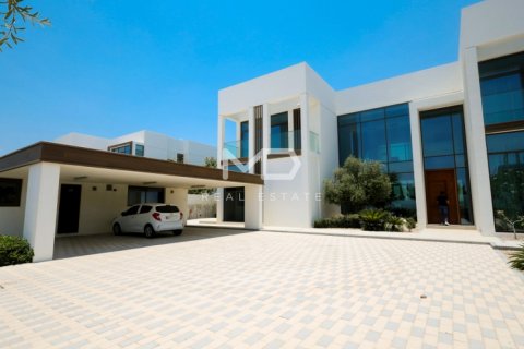 Vilë në Abu Dhabi, Emiratet e Bashkuara Arabe 5 dhoma gjumi, 1199.9 m2. № 551931 - Foto 38