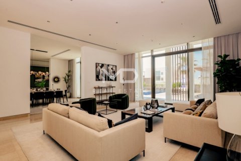 Vilë në Abu Dhabi, Emiratet e Bashkuara Arabe 5 dhoma gjumi, 1199.9 m2. № 551931 - Foto 4