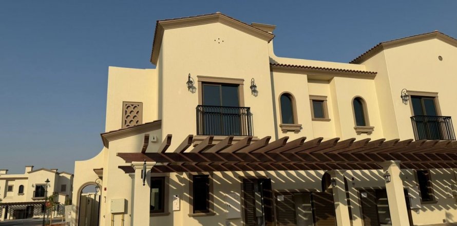 阿联酋 Abu Dhabi Khalifa City 联排别墅  3 卧, 149 平方米 , 编号 594318