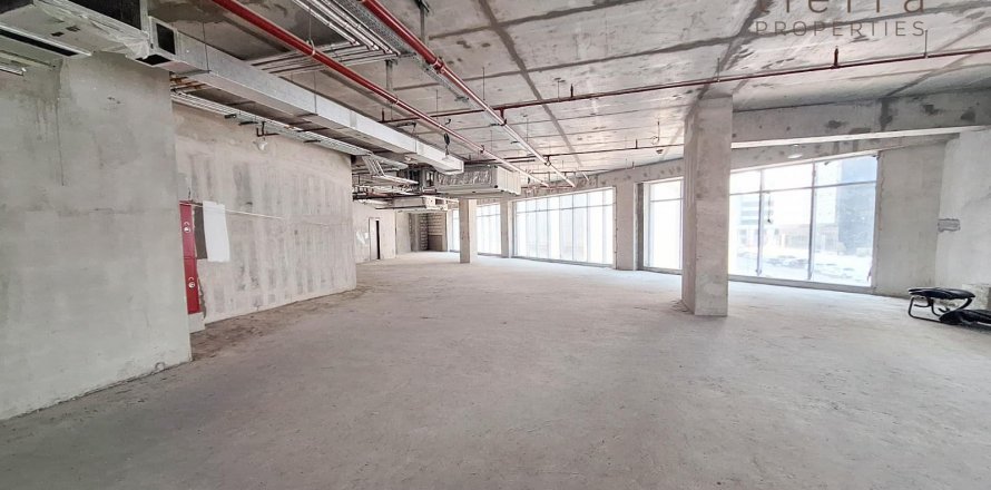 Pronë komerciale në Dubai, Emiratet e Bashkuara Arabe 1579.3 m2. № 569309