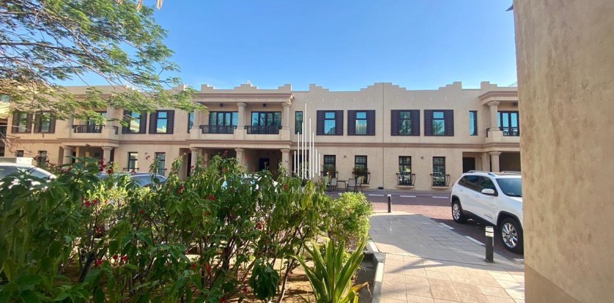 Vila di Al Salam Street, Abu Dhabi, UEA 4 kamar tidur, 255.5 m2 nomor 591790