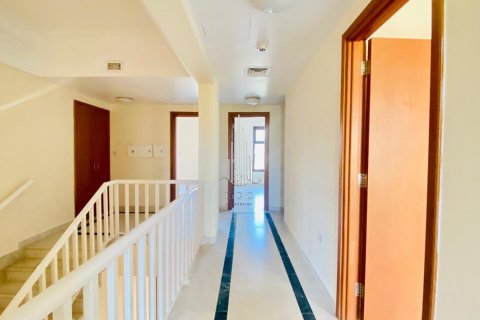 Vila di Al Salam Street, Abu Dhabi, UEA 4 kamar tidur, 255.5 m2 nomor 591790 - foto 14