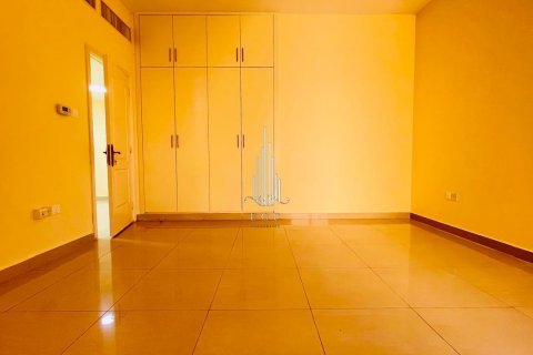 Vila v Muroor Area, Abu Dhabi, SAE 5 ložnice, 464.5 m² Č.: 591791 - fotografie 17