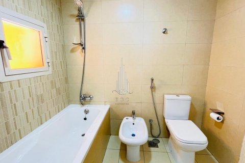 Vila v Muroor Area, Abu Dhabi, SAE 5 ložnice, 464.5 m² Č.: 591791 - fotografie 26