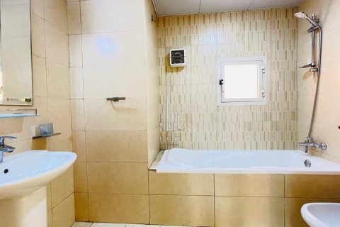 Vila v Muroor Area, Abu Dhabi, SAE 5 ložnice, 464.5 m² Č.: 591791 - fotografie 25