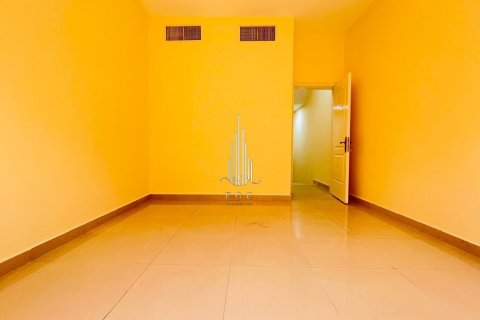Vila v Muroor Area, Abu Dhabi, SAE 5 ložnice, 464.5 m² Č.: 591791 - fotografie 9