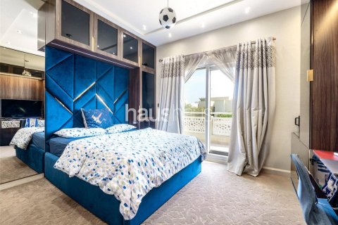 Villa in Meadows, Dubai, UAE 6 bedrooms, 457 sq.m. № 625814 - photo 15