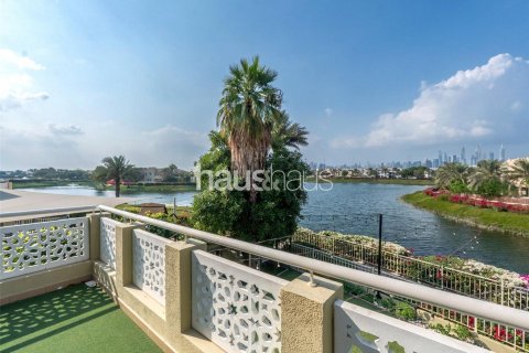 Villa in Meadows, Dubai, UAE 6 bedrooms, 457 sq.m. № 625814 - photo 3