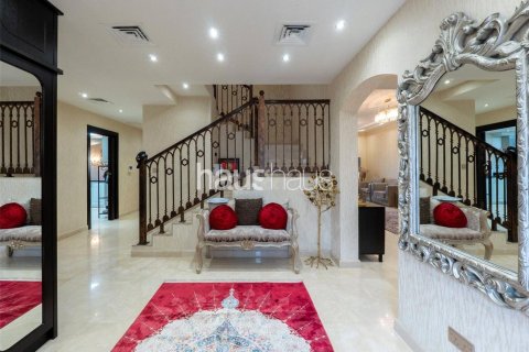 Villa in Meadows, Dubai, UAE 6 bedrooms, 457 sq.m. № 625814 - photo 4