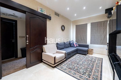 Villa in Meadows, Dubai, UAE 6 bedrooms, 457 sq.m. № 625814 - photo 18