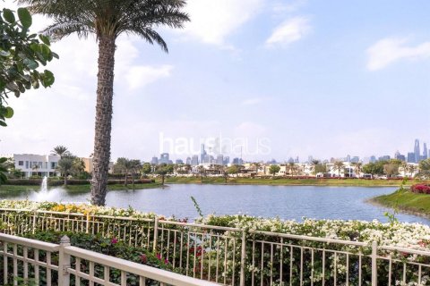 Villa in Meadows, Dubai, UAE 6 bedrooms, 457 sq.m. № 625814 - photo 20