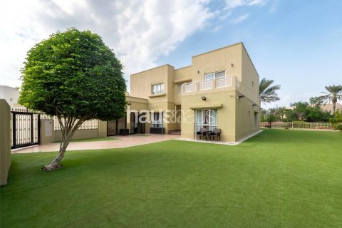 Villa in Meadows, Dubai, UAE 6 bedrooms, 457 sq.m. № 625814 - photo 14