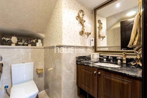 Villa in Meadows, Dubai, UAE 6 bedrooms, 457 sq.m. № 625814 - photo 10