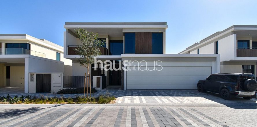 Villa in Tilal Al Ghaf, Dubai, UAE 5 bedrooms, 527 sq.m. № 625764
