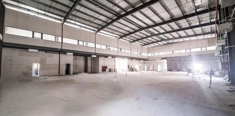 Sklad v Al Khawaneej, Dubai, SAE 2034.6 m² Č.: 567159