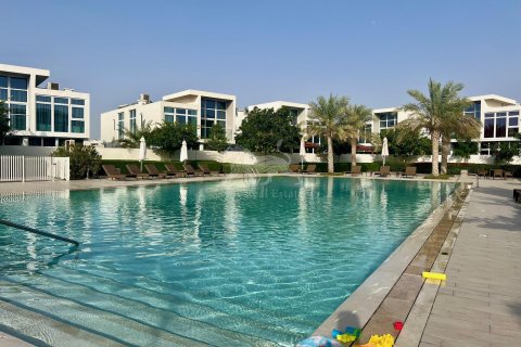 Müüa ridamaja asukohaga Dubai, AÜE: 3 magamistoaga, 155.1 m² Nr 577425 - pilt 13