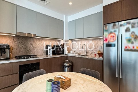 Apartment in Dubai Harbour, Dubai, UAE 2 bedrooms, 108 sq.m. № 627548 - photo 3